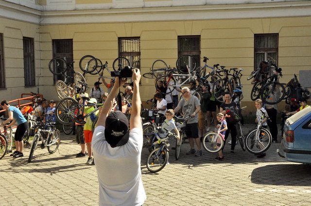 Critical Mass 2018 08